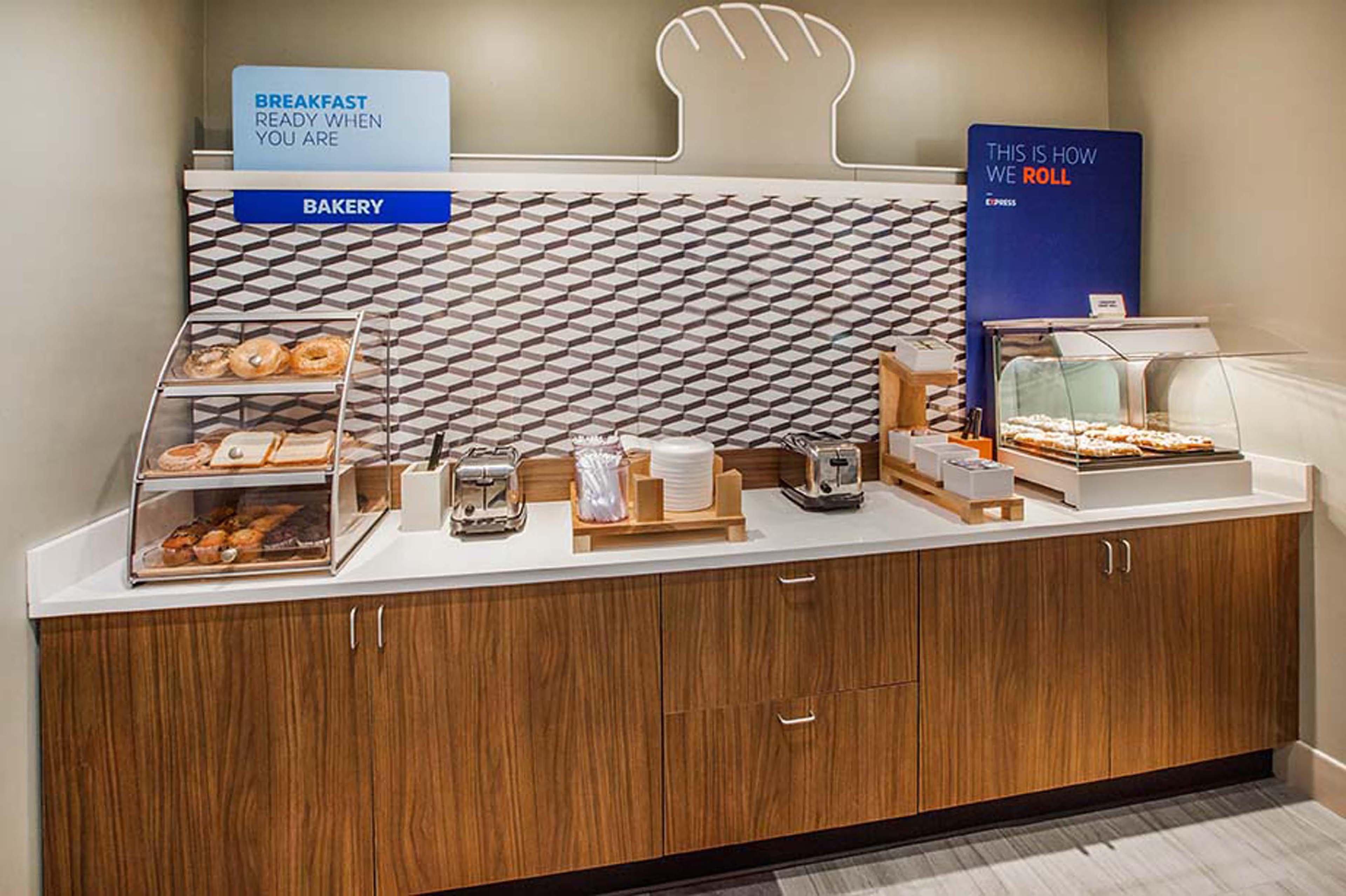 Express & Youngstown - North Lima/boardman By Ihg