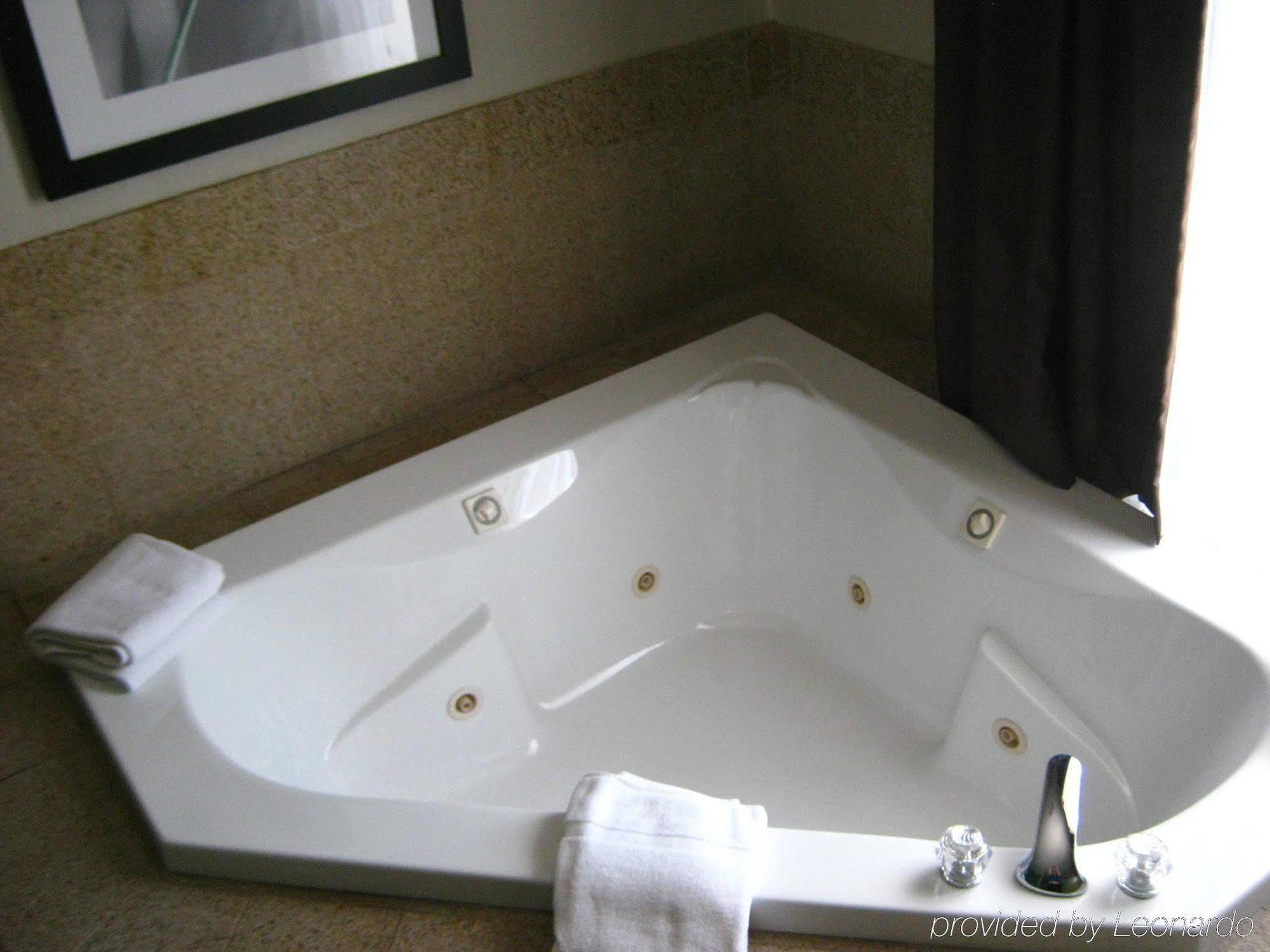 Hotel Express & Youngstown - North Lima/boardman By Ihg 2*